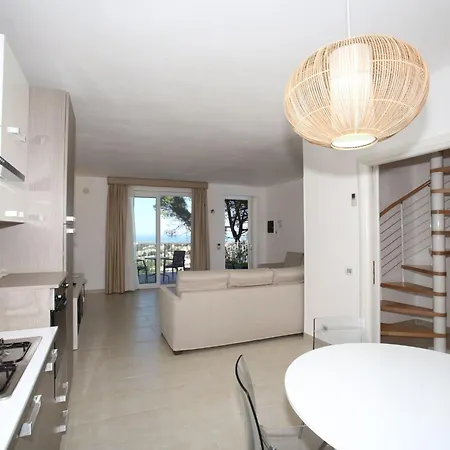 Eos - Piscina Panoramica By Interhome *